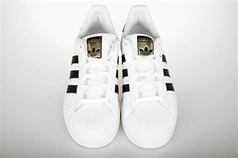 como diferenciar adidas super estar verdaderas de falsas|genuine adidas superstar shoes.